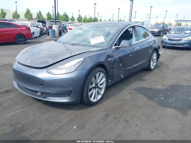 5YJ3E1EA3JF050884 Tesla 2018