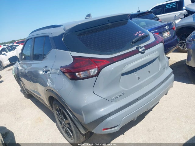 Nissan 2022 2022 3N1CP5DV0NL495017 Image 3
