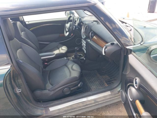 2009 MINI COOPER S WMWMF73599TW83678 Photo 4