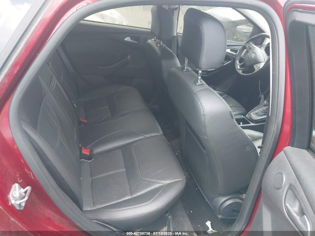 Ford Focus 2015 1FADP3N24FL217315 Image 8
