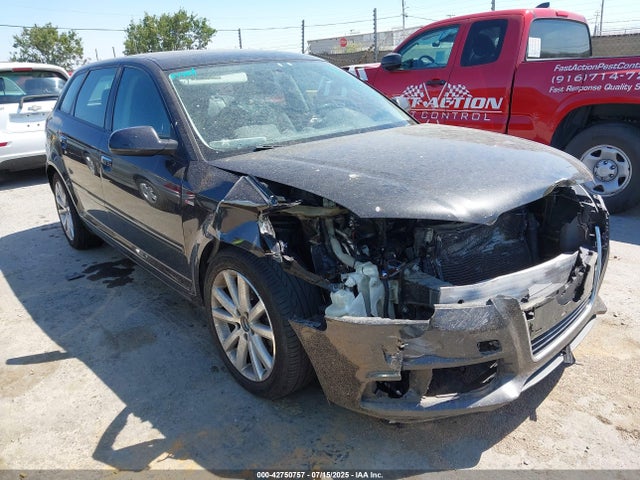 2011 AUDI A3 WAUKJAFM1BA061504 Photo 0