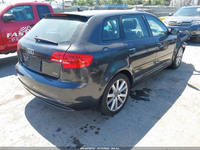 2011 AUDI A3 WAUKJAFM1BA061504 Photo 3