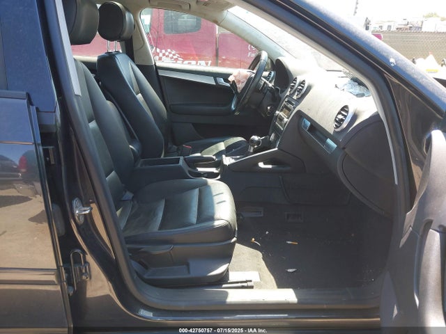 2011 AUDI A3 WAUKJAFM1BA061504 Photo 4