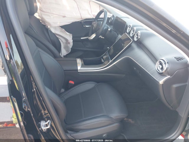 W1KAF4GB5NR015099 Mercedes-Benz m264