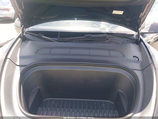 2024 TESLA MODEL Y 7SAYGDED7RF187112 Photo 9
