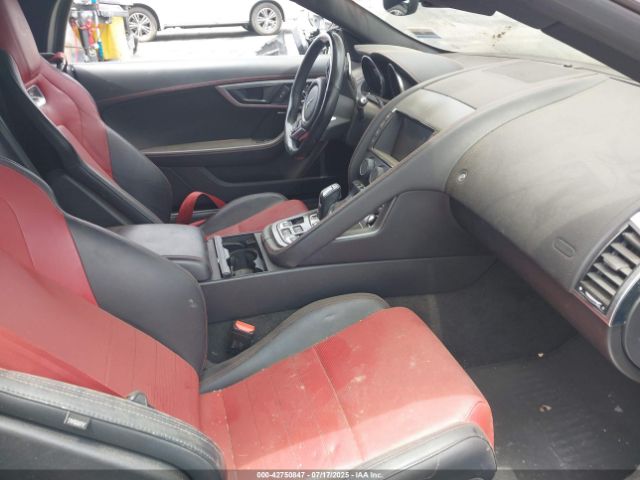2018 JAGUAR F-TYPE SAJD55EE4JCK52937 Photo 4
