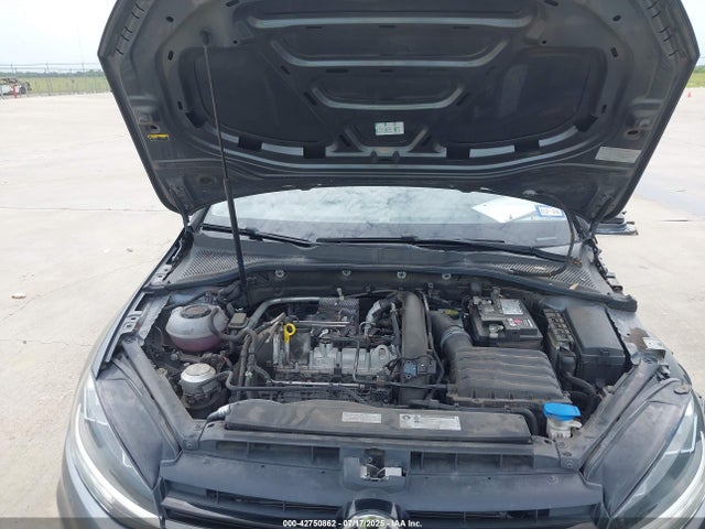 3VWG57AU6KM006585 Volkswagen 2019