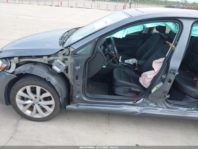 3VWG57AU6KM006585 Volkswagen 2019