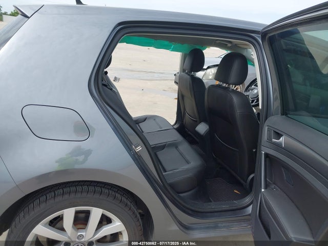 3VWG57AU6KM006585 Volkswagen 2019