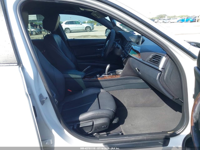 WBA8E1G57GNT37979 BMW 320i