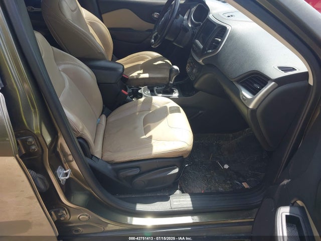 1C4PJLDB2GW136260 Jeep 2016