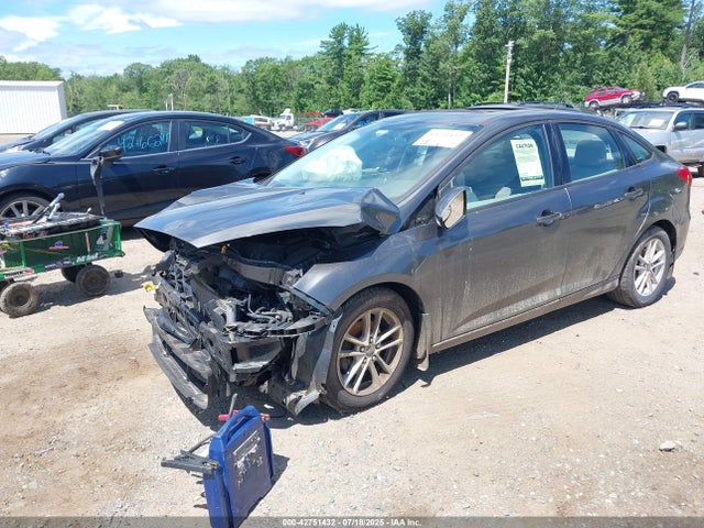 Ford 2016 2016 1FADP3F2XGL231994 Image 2