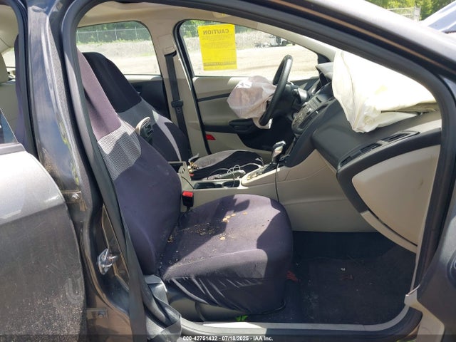 Ford 2016 2016 1FADP3F2XGL231994 Image 5