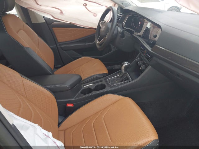 3VWGM7BU1RM016985 Volkswagen tsi