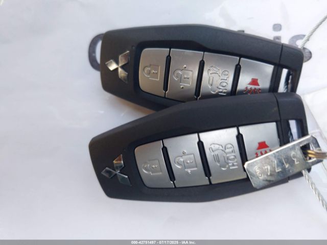 2023 MITSUBISHI OUTLANDER JA4J4UA82PZ057160 Photo 10