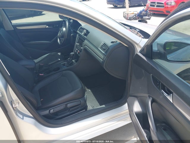 Volkswagen Passat 2015 1VWAT7A36FC120001 Image 5
