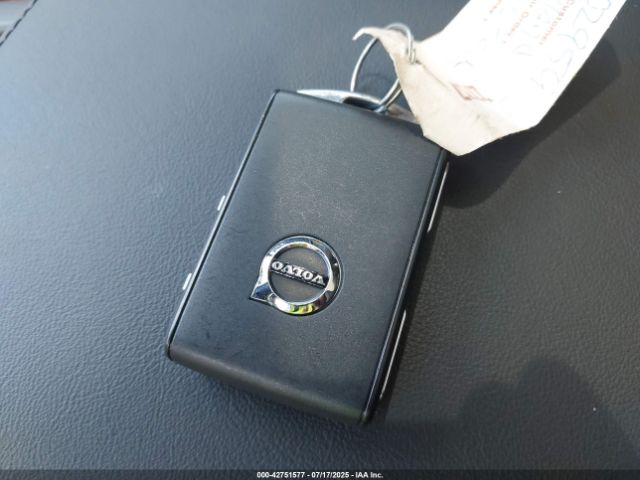 2024 VOLVO XC60 RECHARGE PLUG-IN HYBRID YV4H60DL5R1892417 Photo 10