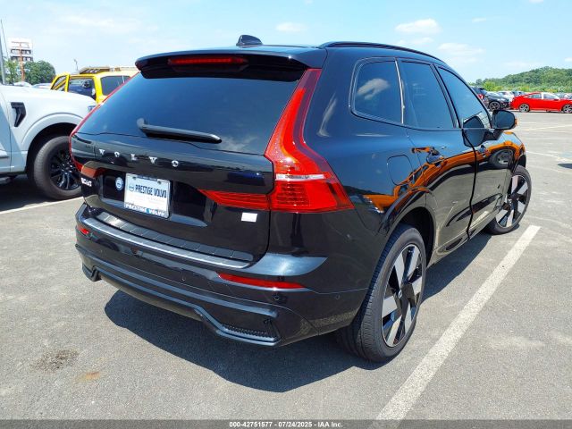 2024 VOLVO XC60 RECHARGE PLUG-IN HYBRID YV4H60DL5R1892417 Photo 3