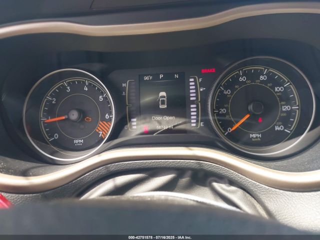 2015 JEEP CHEROKEE 1C4PJLCBXFW553772 Photo 6