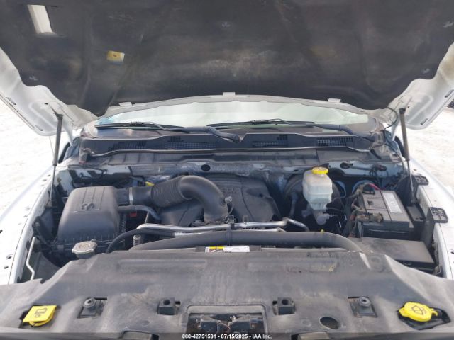 2017 RAM 2500 3C6LR5AT7HG758280 Photo 9