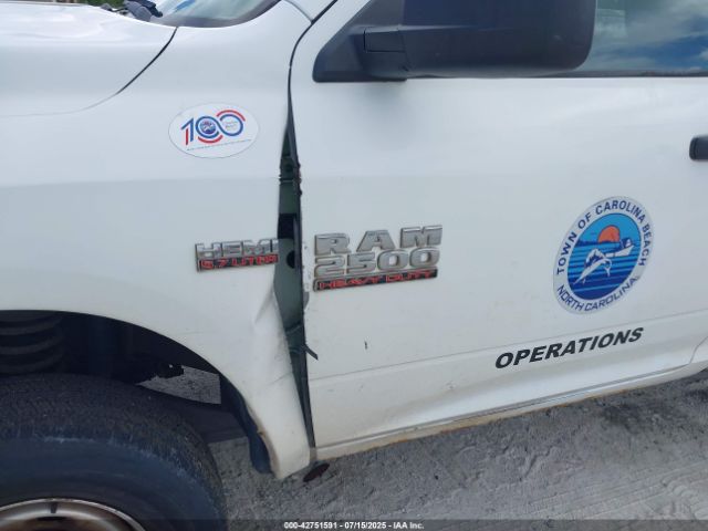 2017 RAM 2500 3C6LR5AT7HG758280 Photo 5