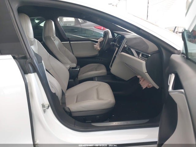 2016 TESLA MODEL S 5YJSA1E16GF152874 Photo 4