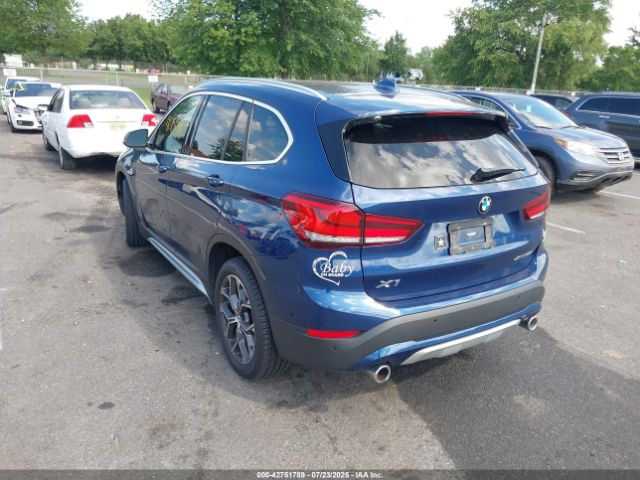 2021 BMW X1 WBXJG9C03M5U13154 Photo 2
