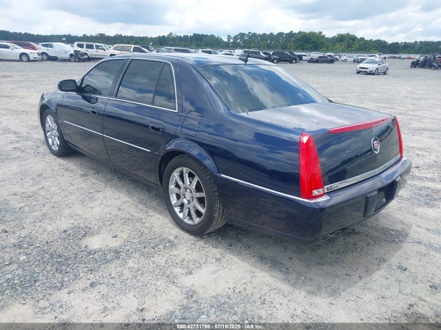 2006 CADILLAC DTS 1G6KD57976U122938 Photo 2