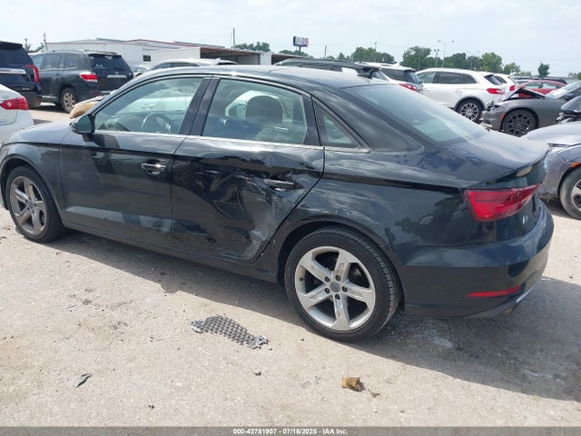 2018 AUDI A3 WAUAUHFF9J1054716 Photo 2