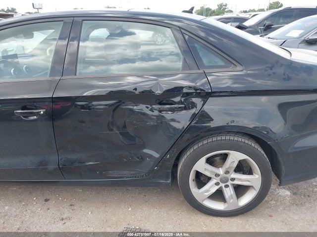 2018 AUDI A3 WAUAUHFF9J1054716 Photo 5