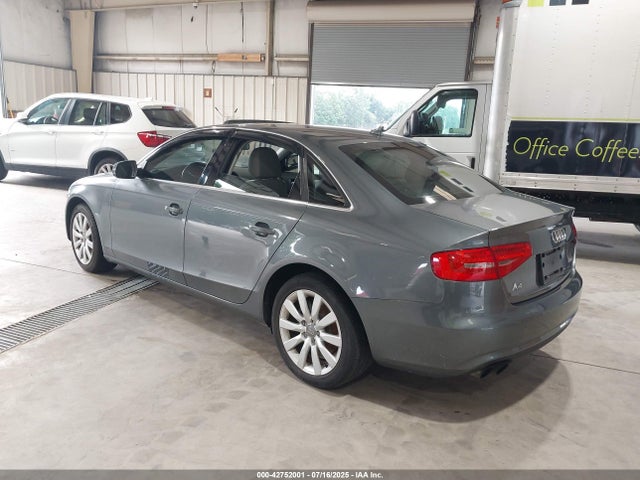 2013 AUDI A4 WAUAFAFL8DN030069 Photo 2