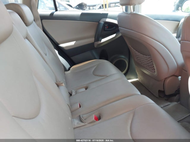 2008 Toyota Rav4 Limited მანქანა იყიდება აუქციონზე, vin: JTMBD31V485211256, აუქციონის ნომერი: 42752116