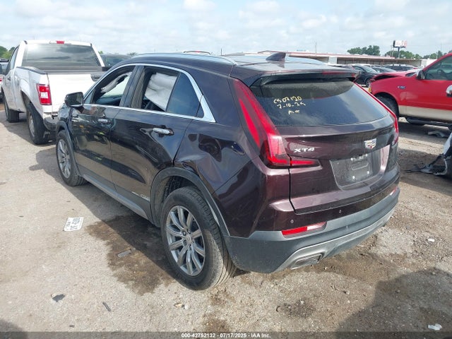 2021 CADILLAC XT4 1GYFZCR48MF002387 Photo 2