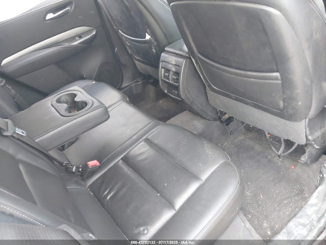 2021 CADILLAC XT4 1GYFZCR48MF002387 Photo 7