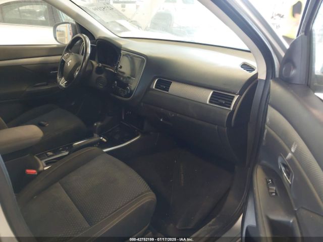 2018 MITSUBISHI OUTLANDER JA4AD3A39JZ003327 Photo 4
