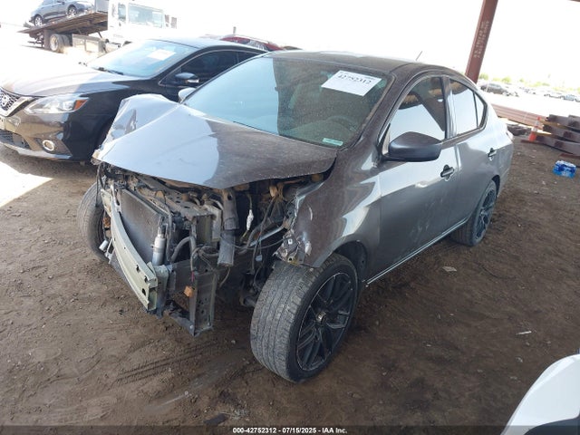 3N1CN7AP7GL892251 Nissan 2016