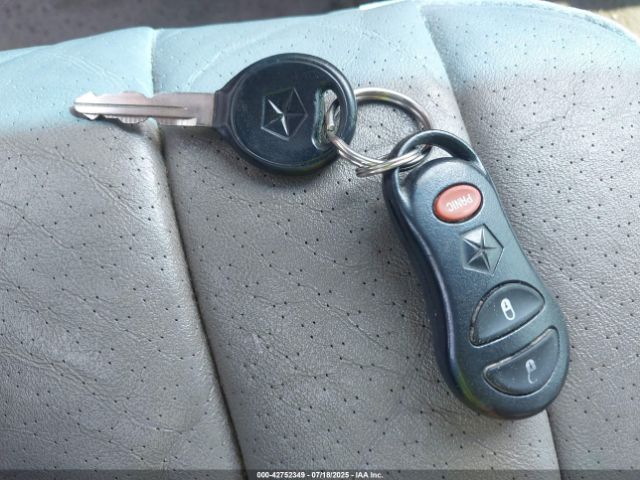 1999 CHRYSLER TOWN & COUNTRY 1C4GP64L0XB588059 Photo 10