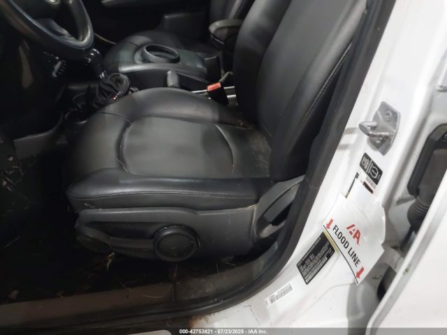 2014 MINI COUNTRYMAN WMWZB3C58EWR38338 Photo 5