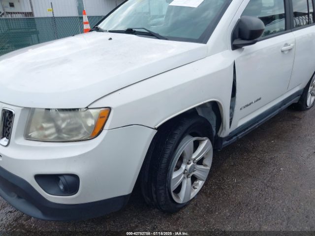 2011 JEEP COMPASS 1J4NF1FB7BD282517 Photo 5