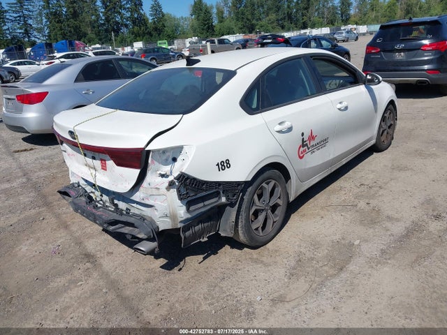 3KPF24AD5ME268309 KIA mpi nu