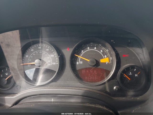 1C4NJRFB1GD758819 Jeep 2016