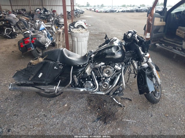 Harley-Davidson Street Glide 2023 1HD1KBC10PB678100 Image 11
