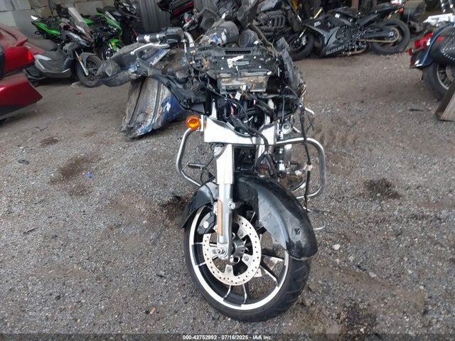 Harley-Davidson Street Glide 2023 1HD1KBC10PB678100 Image 5
