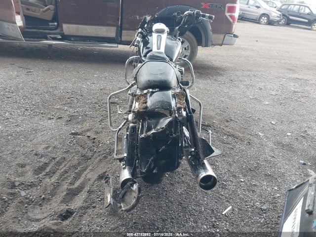 Harley-Davidson Street Glide 2023 1HD1KBC10PB678100 Image 6