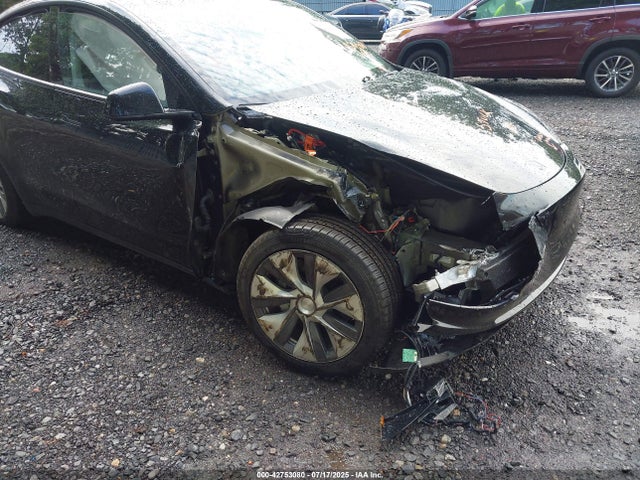 7SAYGDEE2RA220507 Tesla 2024