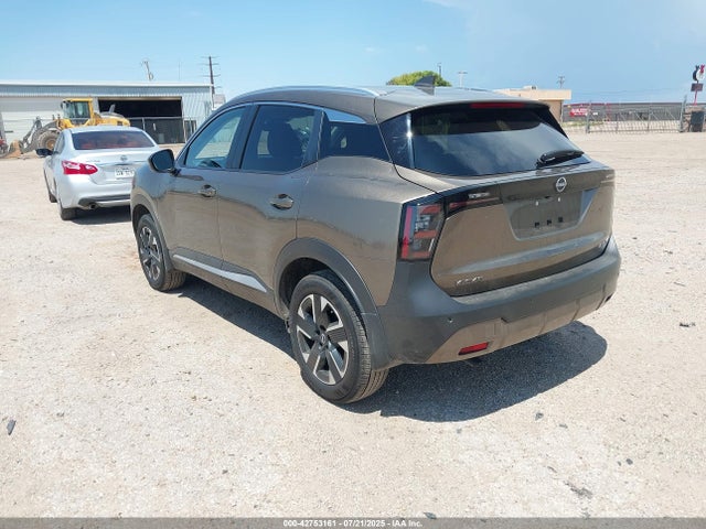 Nissan kicks mpv 2025 3N8AP6CB3SL397374 Image 3