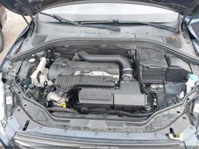2015 VOLVO XC60 YV4612RK1F2704872 Photo 9
