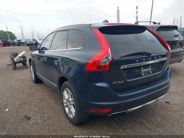 2015 VOLVO XC60 YV4612RK1F2704872 Photo 2