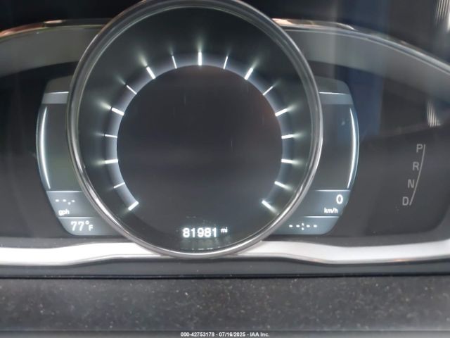2015 VOLVO XC60 YV4612RK1F2704872 Photo 6