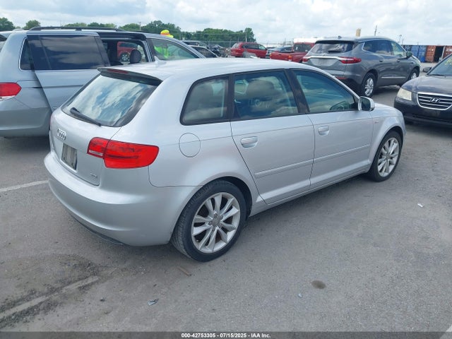 2012 AUDI A3 WAUBJAFM2CA093993 Photo 3